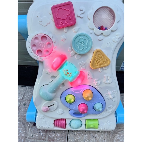 Xe tập đi kèm bàn chơi đa năng cho bé