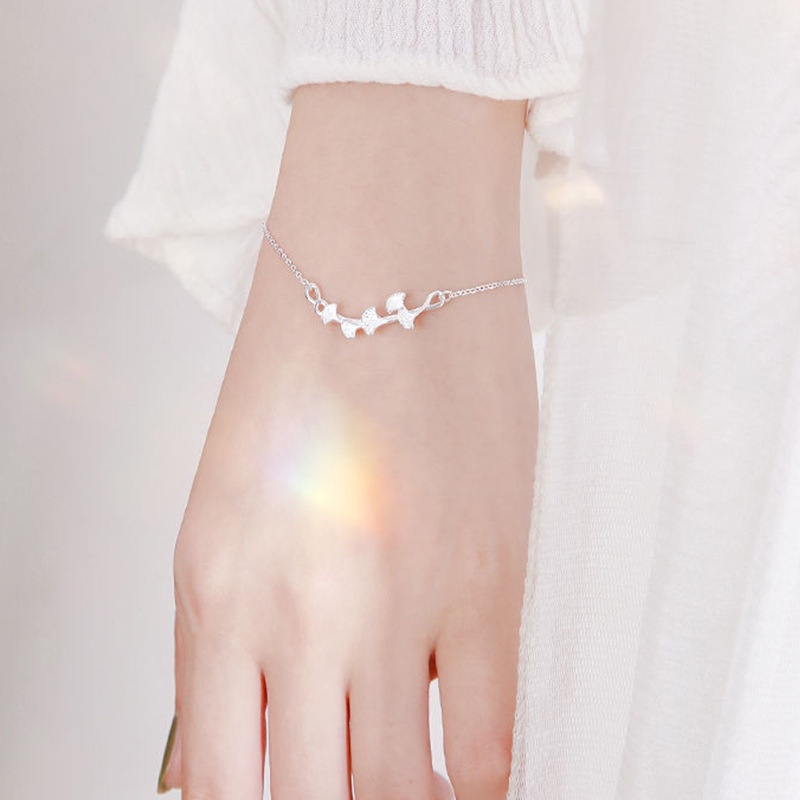 Vòng Tay Hợp Kim Hình Lá Phong Cách Nhật Hàn Đơn Giản