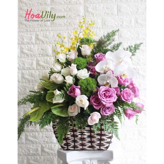 Giỏ cắm hoa nan nhựa khung sắt giả mây cỡ lớn