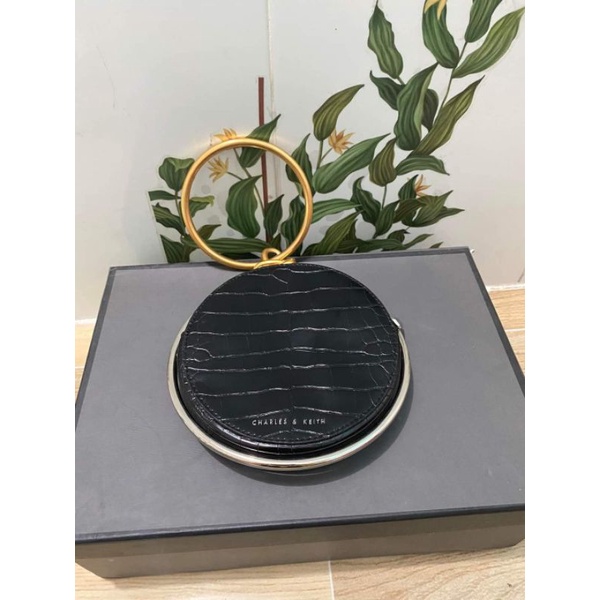 Pass túi cnk auth hình thật phía sau