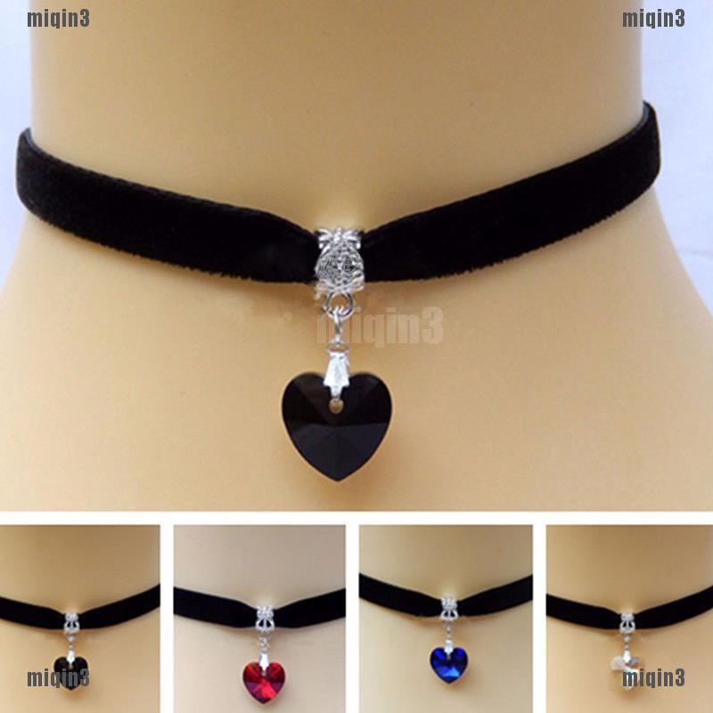 Vòng chocker nhung mặt đá trái tim phong cách retro thập niên 80 90