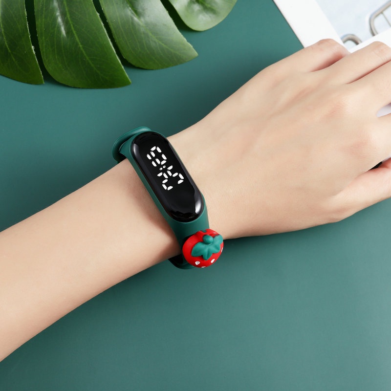 Đồng Hồ Đeo Tay Điện Tử Màn Hình LED Cảm Ứng Hình Disney Mickey Minnie Gấu Pooh Làm Quà Sinh Nhật Cho Trẻ Em