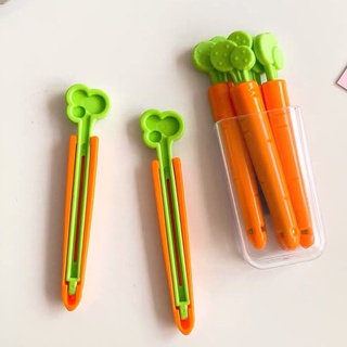 Set 5 Kẹp Thức Ăn Hình Cà Rốt Ấm Gift & Decor Chất Liệu Nhựa PP