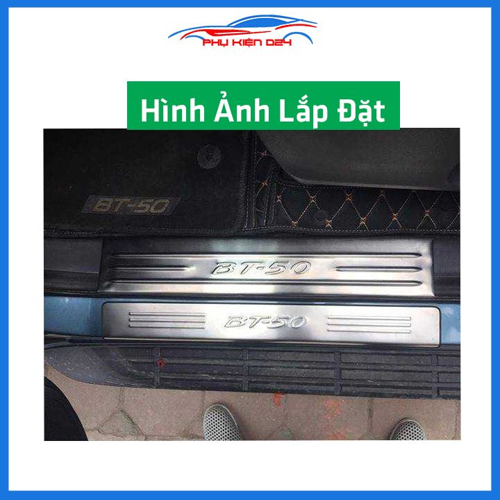 Bộ ốp bậc cửa trong ngoài BT50, BT-50 2015-2016-2017-2018-2019-2020-2021-2022 Inox chống trầy xe