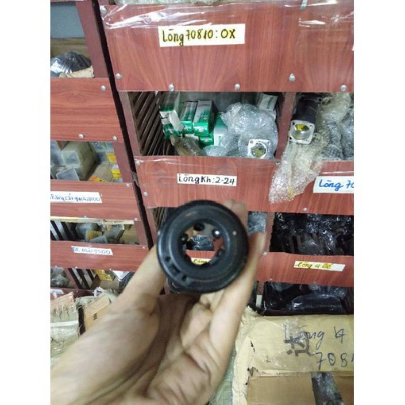 Đầu cắm mũi đục 0810 4 lỗ ốc 17mm lòng 32 và 35