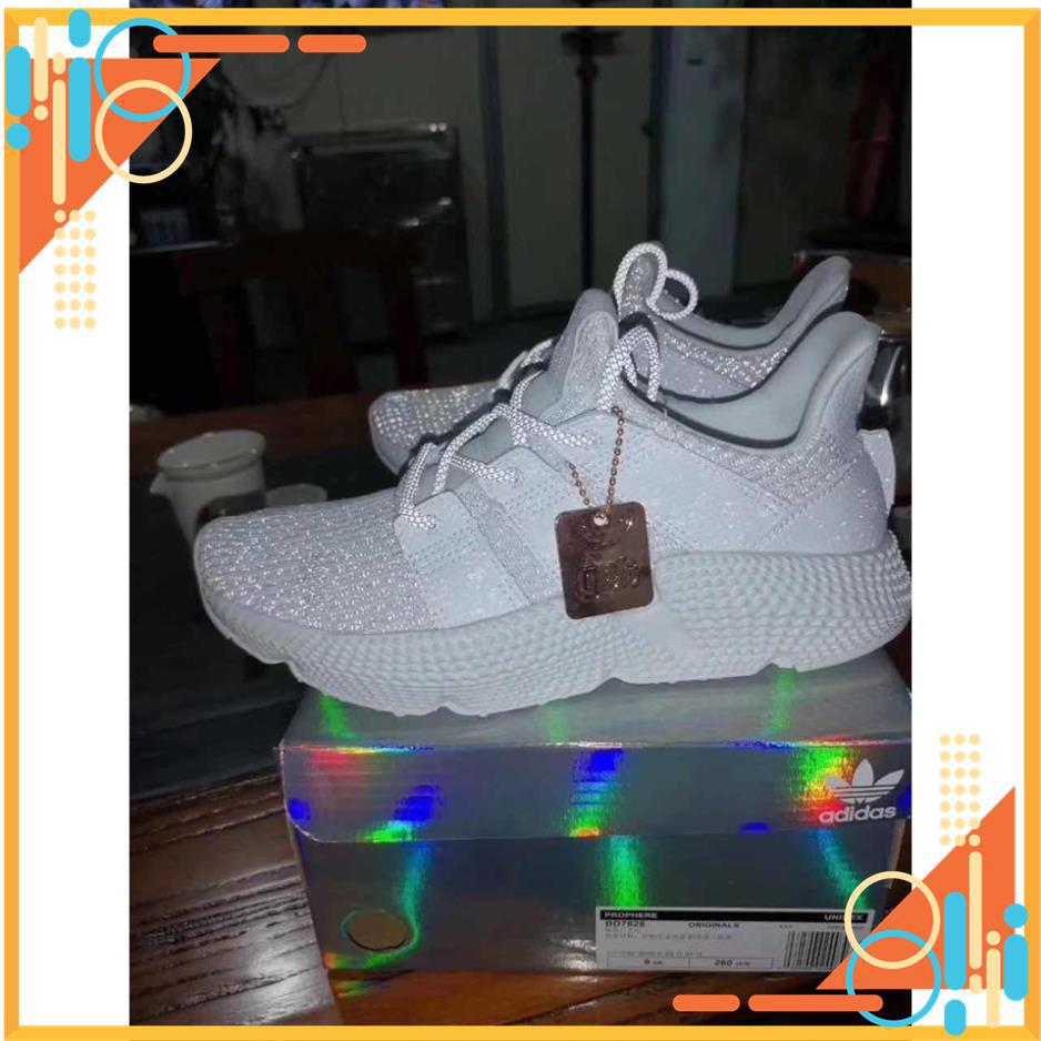 𝐆𝐢à𝐲 𝐬𝐧𝐞𝐚𝐤𝐞𝐫 𝐧ữ 𝐩𝐫𝐨𝐩𝐡𝐞𝐫𝐞 𝐦à𝐮 𝐭𝐫ắ𝐧𝐠 𝐬𝐭𝐚𝐭𝐢𝐜