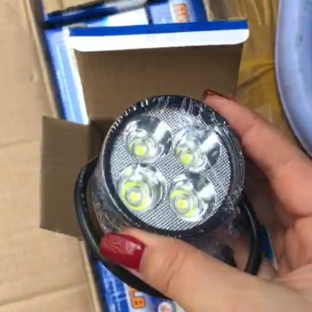 đèn trợ sáng LX4 kèm công tắt