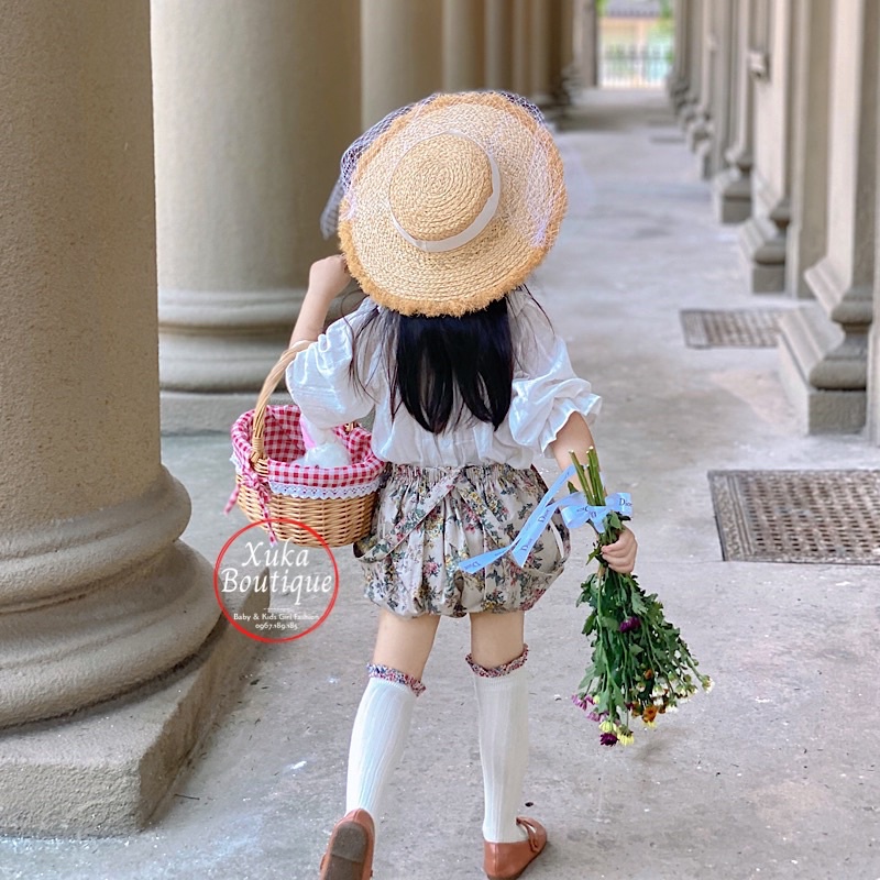 Quần Yếm Hoa Bé Gái Áo Sơ Mi Trắng Dài Tay SOFT COTTON Cao Cấp 2022