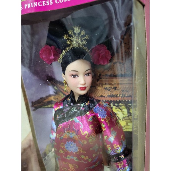 Búp bê barbie China