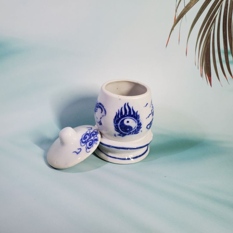 Chóe thờ, hũ , thố đựng muối, gạo, nước