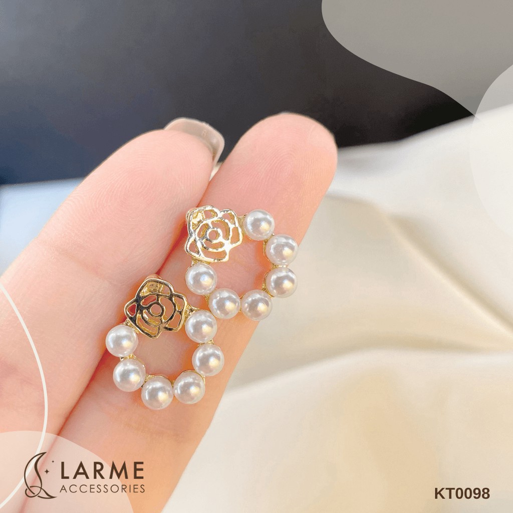 Khuyên tai, bông tai ngọc trai nhân tạo hoạ tiết hoa mai larme accessories - KT0098