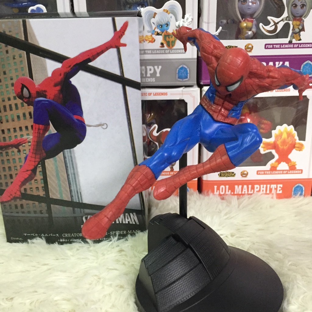Mô hình Spiderman