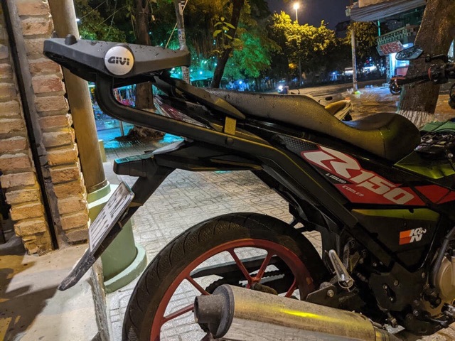 Baga Givi HRV xe Satria, Raider FI