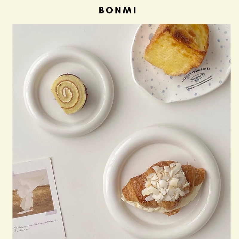 Đĩa sứ viền lồi decor phong cách Hàn Quốc