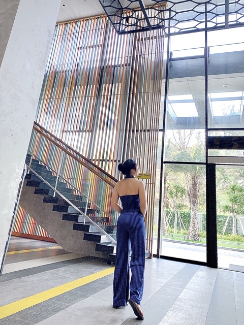 Set vet hở lưng