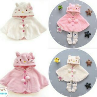 Áo choàng lông mèo hello kitty.