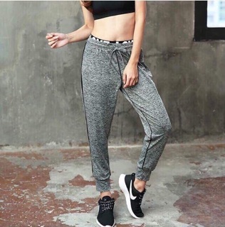 Quần Jogger vải mát mặc hè