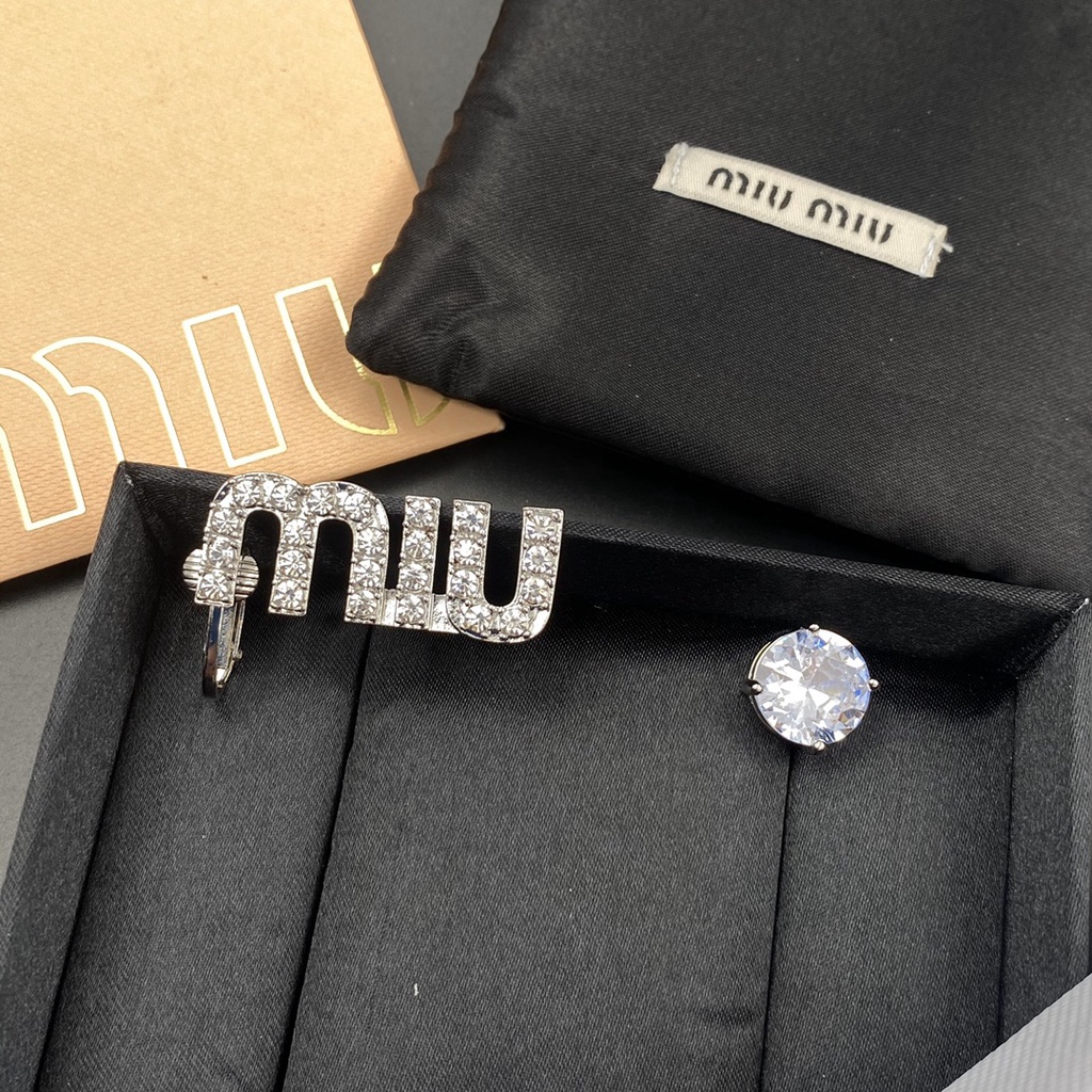 Khuyên Tai Tròn Bằng Thép Titan In Logo MiuMiu Thời Trang Cho Nữ