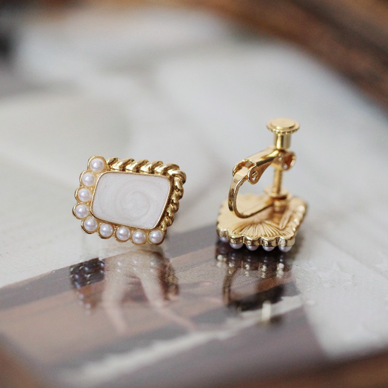 Bông tai đính ngọc trai giả xinh xắn C43