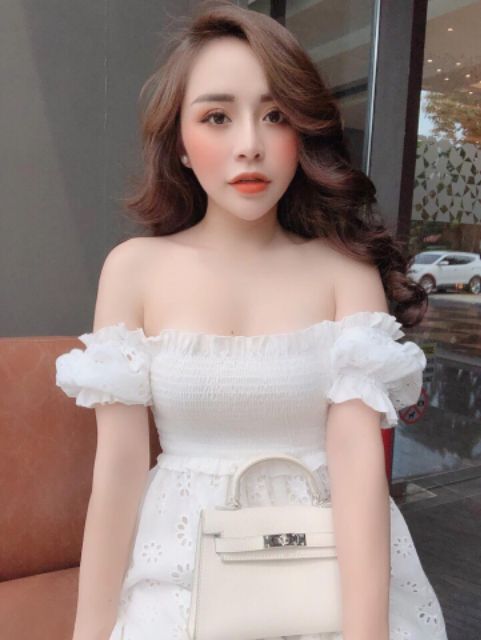 Đầm xô trắng bẹt vai