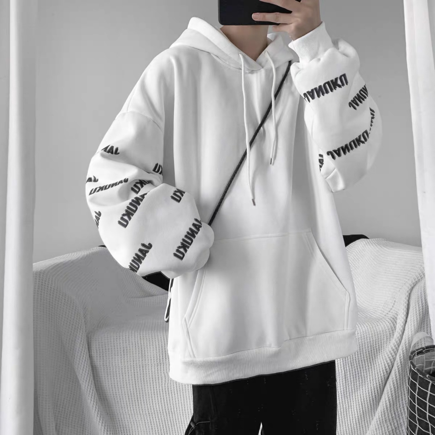 Áo khoác hoodie dáng rộng lót nhung dày dặn phong cách hong kong thời trang thu đông cho nam size S-4XL | BigBuy360 - bigbuy360.vn