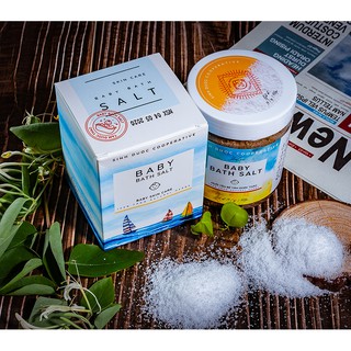 Mua 1 tặng 2 - mua 1 muối tắm bé 400gr tặng 1 xà bông thiên nhiên + 1 tinh dầu
