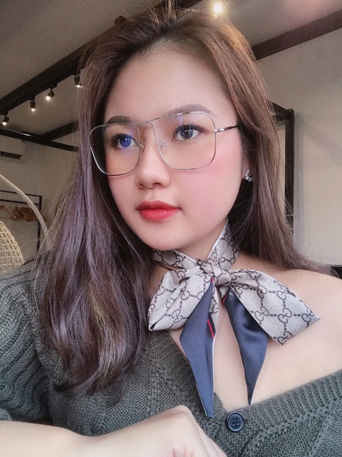 Khăn lụa Hãng dài sang chảnh