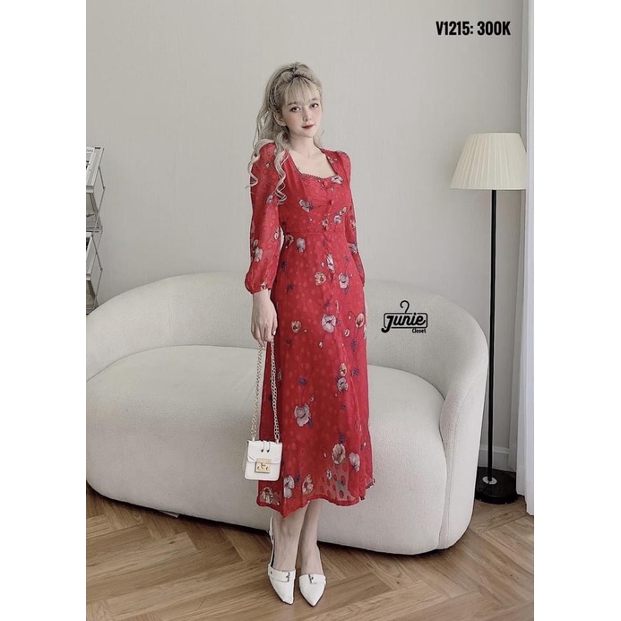 Đầm voan 2 lớp màu đỏ cúc bọc