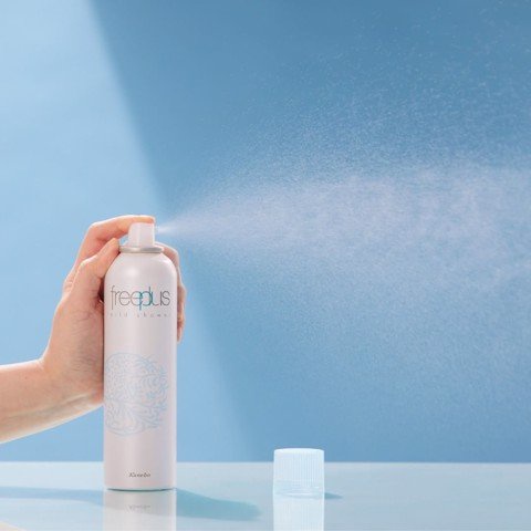 Xịt Khoáng Dưỡng Ẩm, Thư Giãn Dịu Nhẹ Cho Da Nhạy Cảm Freeplus Mild Shower 165g