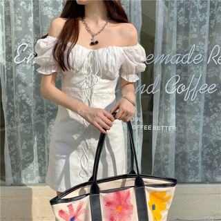 Đầm xòe trắng trơn tay phồng bẹt vai vera dress