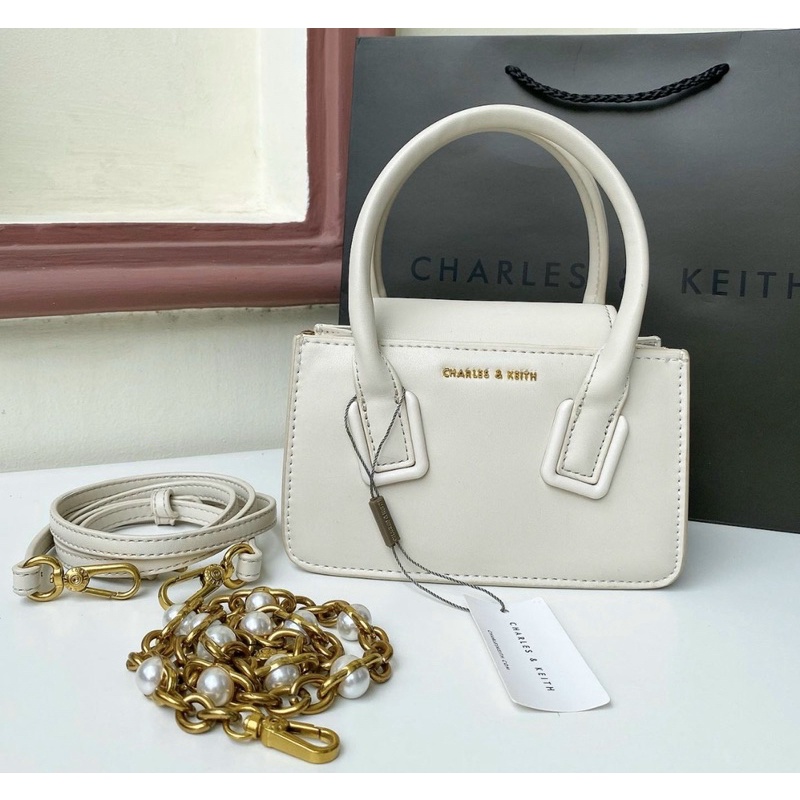 CNK Chain Handle Shoulder Bag 🆕