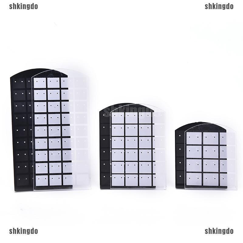 Giá đứng treo khuyên tai nữ trang với thiết kế đơn giản, độc đáo