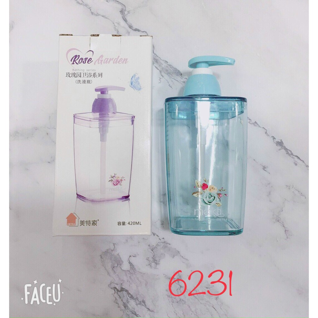 Bình 420ml dùng chiết dầu và sữa tắm cho gia đình M6231