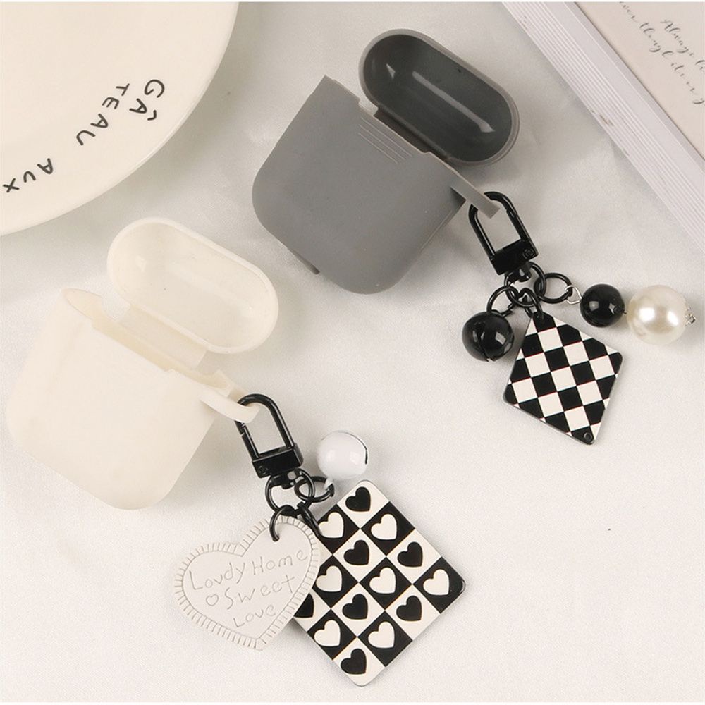 LANFY Retro Acrylic Keychain Gifts Earphone Case Chain Leather Key Rings Heart Cartoon Lattice Girl Female Bag Pendant Key Lanyard Small Gift Women Car Keyring