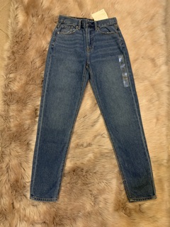 Quần jeans American Eagle