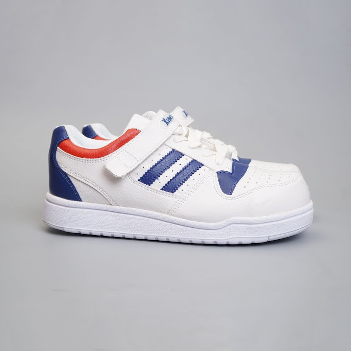 Giày Sneakers XEBEC quai dán xuất dư - Trắng viền xanh
