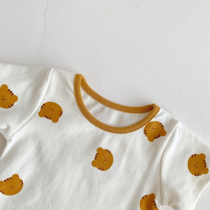 Bộ Áo Liền Quần Ngắn Tay Kèm Nón Vải Cotton Thời Trang Cho Bé Sơ Sinh