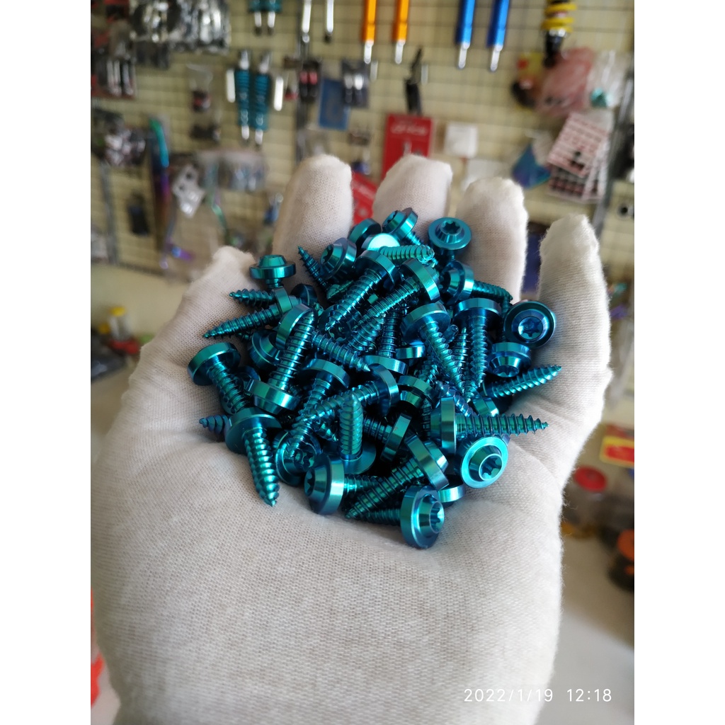 Ốc 5ly xoắn TiTan Gr5 gắn dàn áo xe