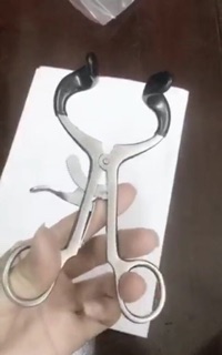 KẸP MỞ MIỆNG MOLT HILBRO
