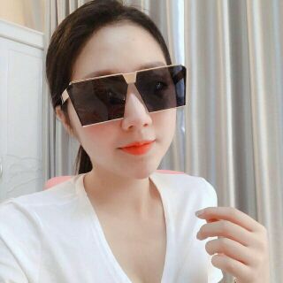 Kính râm mẫu mới hot hit 2017