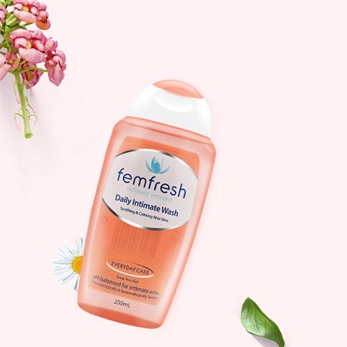 Dung Dịch Vệ Sinh Phụ Nữ Cao Cấp Hằng Ngày Femfresh Daily Intimate Wash 250ml - Cam