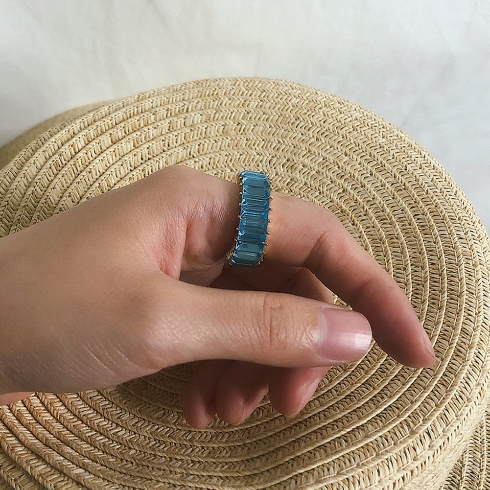 Nhẫn Đính Đá Toàn Bộ Mặt Vuông Sang Trọng Cho Nữ