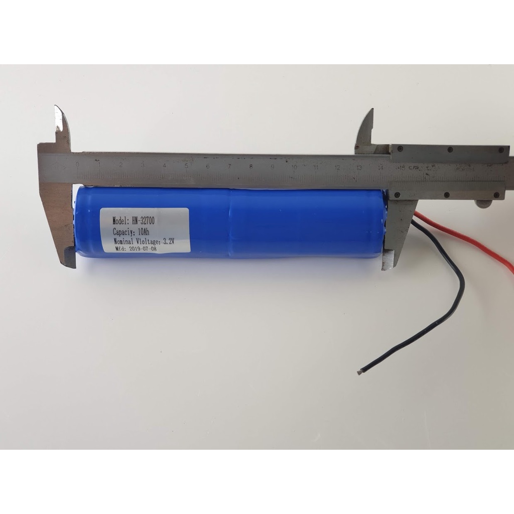 Pin sạc Lithium 3,2v 12Ah cho đèn pha 40W và 60W, đèn đường 30W, 60W năng lượng mặt trời