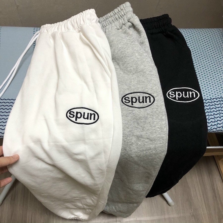 Quần nỉ unisex | Quần nỉ in chữ Spun - Nhận may áo lớp, áo nhóm