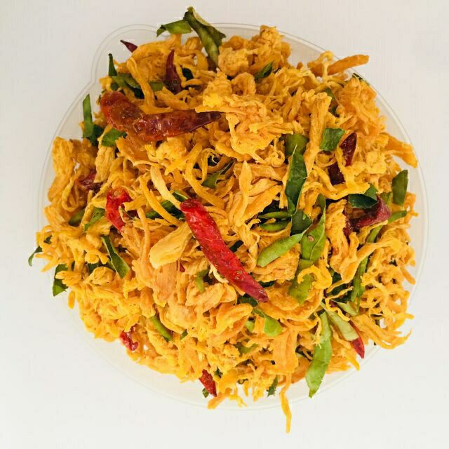 1kg gà khô lá chanh