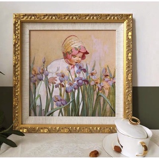 (Tặng kèm đinh) Tranh treo tường cổ điển bé gái bên vườn hoa decor phong cách vintage tân cổ điển 004