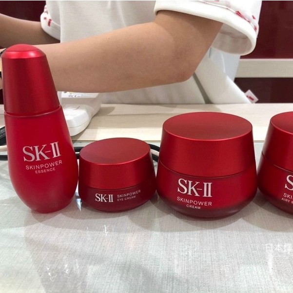 Set dưỡng trắng da SK-II mini 4 món đến từ thương hiệu SK-II cao cấp