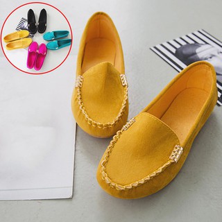 Giày Moccasin nữ đế bệt bằng da lộn mềm