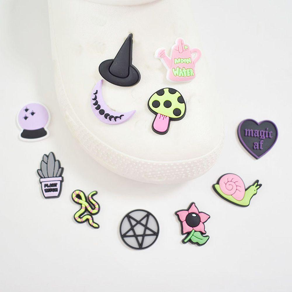 .1 Phụ Kiện Trang Trí Giày Họa Tiết Phù Thủy Hoạt Hình Dễ Thương