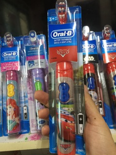 Bàn chải Pin Oral- B cho bé